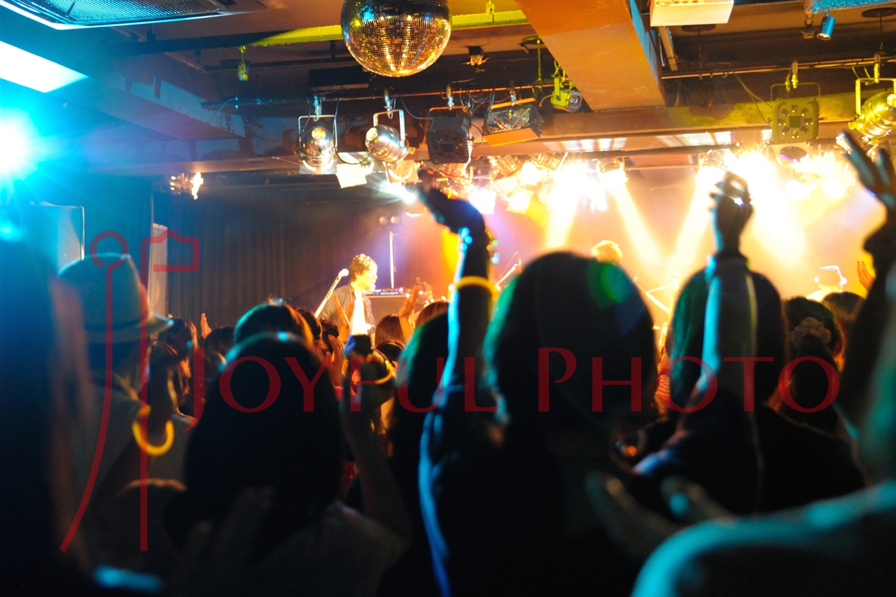 ZILCONIA公式ファースト写真集販売記念!! music Club JANUS ライブ